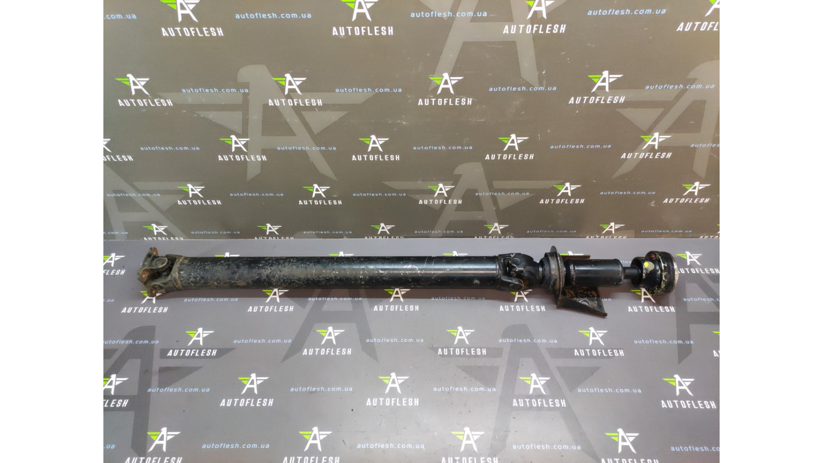 Б/у карданный вал задний в сборе A1634100502 для Mercedes ML-Class